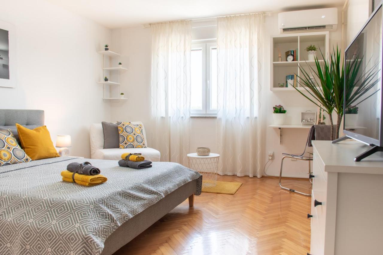 Apartment Dorrea Pula Exteriér fotografie
